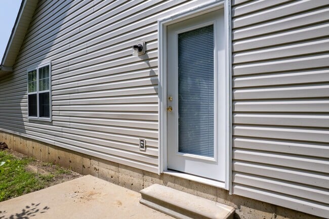 Building Photo - 1620-1622-1622 Juniper Dr