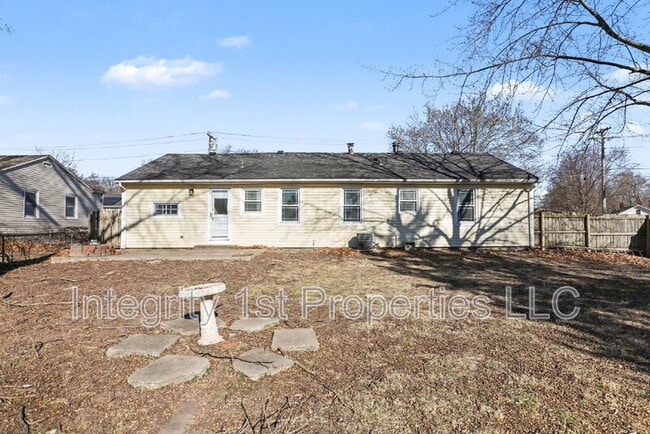 Building Photo - 211 SE 7th St