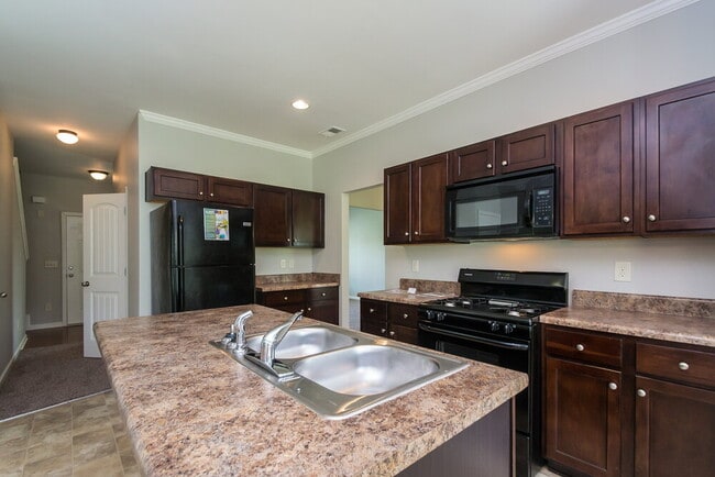 Building Photo - 73 Hamil Ct NW