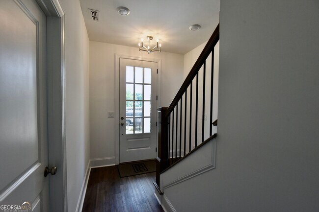 Building Photo - 1510 Westend Wy
