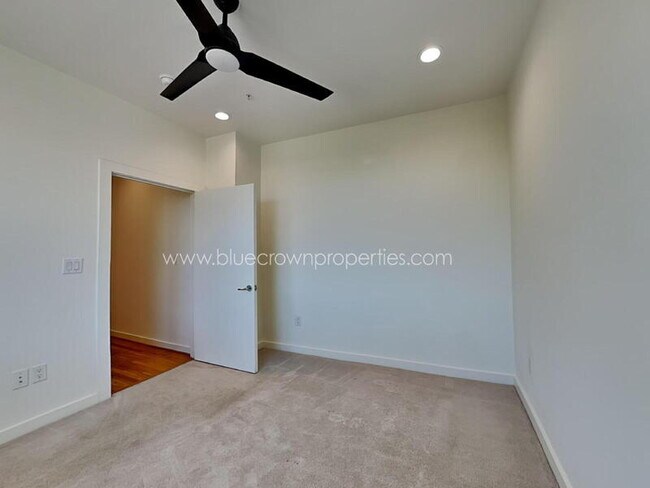 Building Photo - 1245 Gano St