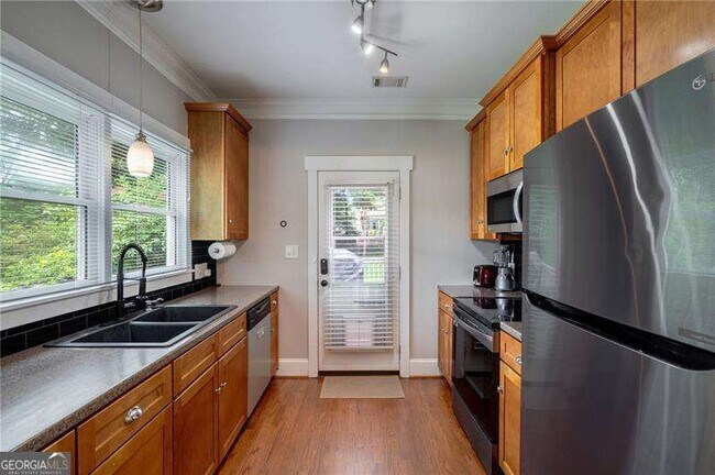 Building Photo - 3405 Fortner St