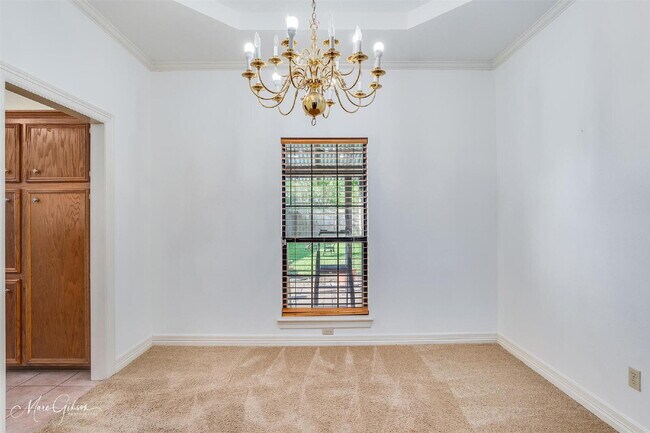 Building Photo - "Elegant 4-Bedroom Home in Bossier City with Granite Countertops & Cozy Fireplace!"