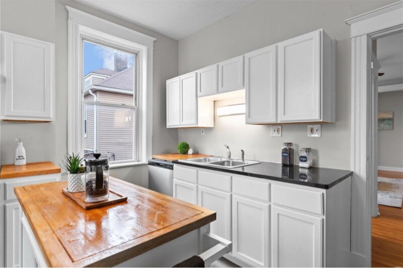 Building Photo - 5315 Devonshire Ave