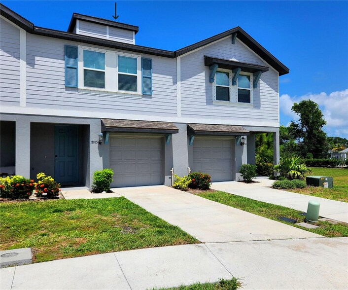 Primary Photo - 17015 Coral Key Dr