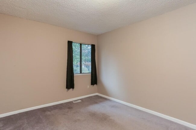 Building Photo - 3087 Balearic Dr SE