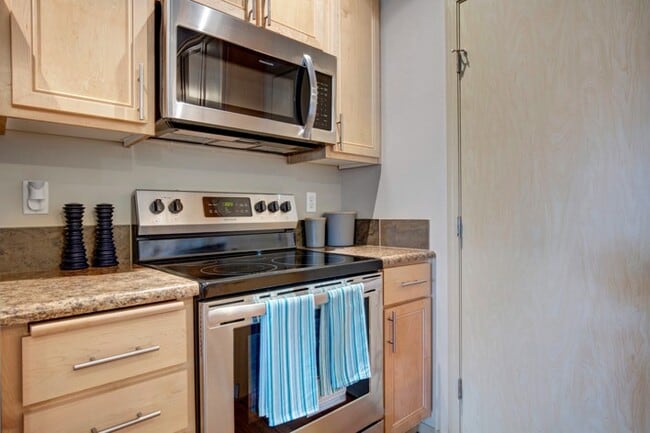 Building Photo - The Villas at Kennedy Creek Apartments