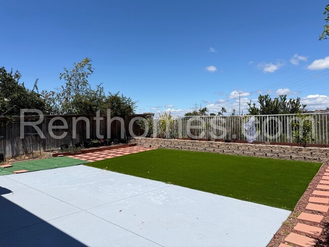 Building Photo - 10669 Glendover Ln
