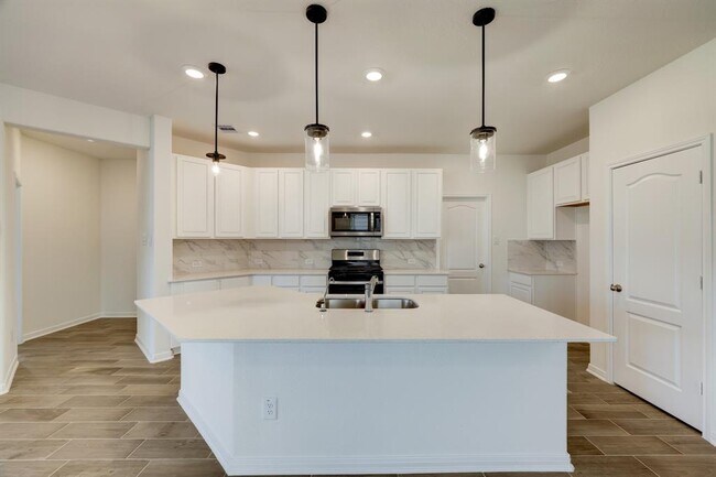 Building Photo - 14626 Hemlock Knl Ln