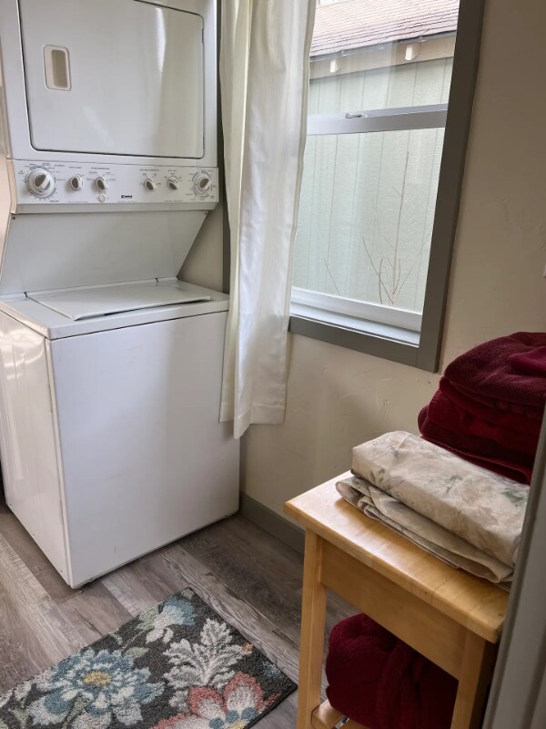 Building Photo - 1328 W Pikes Peak Ave