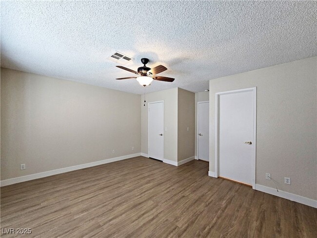 Building Photo - 761 Butternut Ct