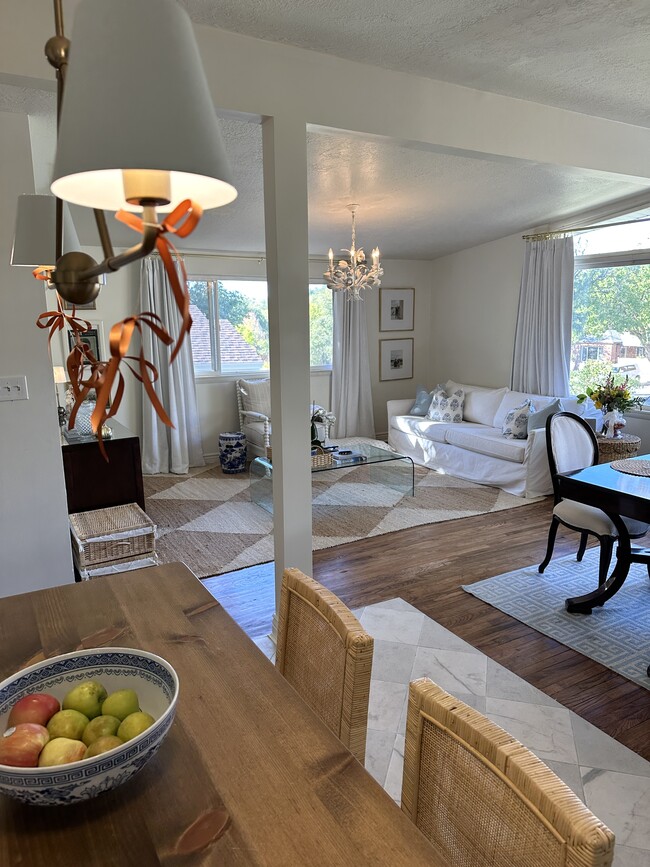 Living/Dining Room - 1471 E 22nd St