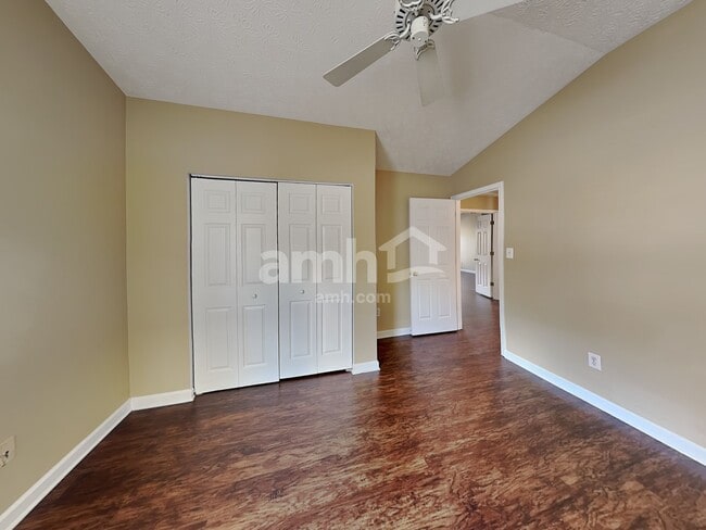 Building Photo - 7071 Hillcrest Chase Ln