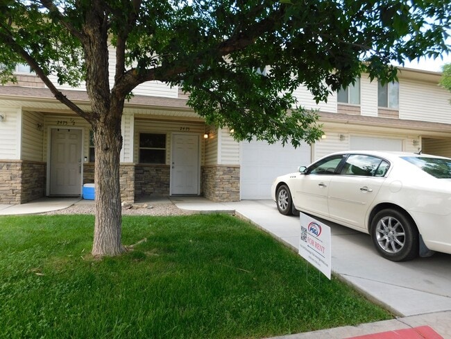 Primary Photo - Townhome North GJ!!