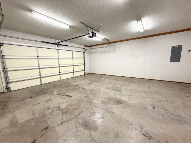 Building Photo - 369 Co Rd 525