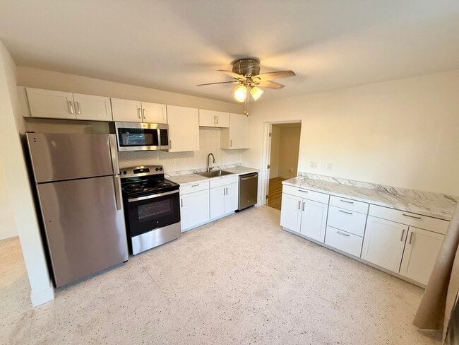 Building Photo - 5045 Garner St