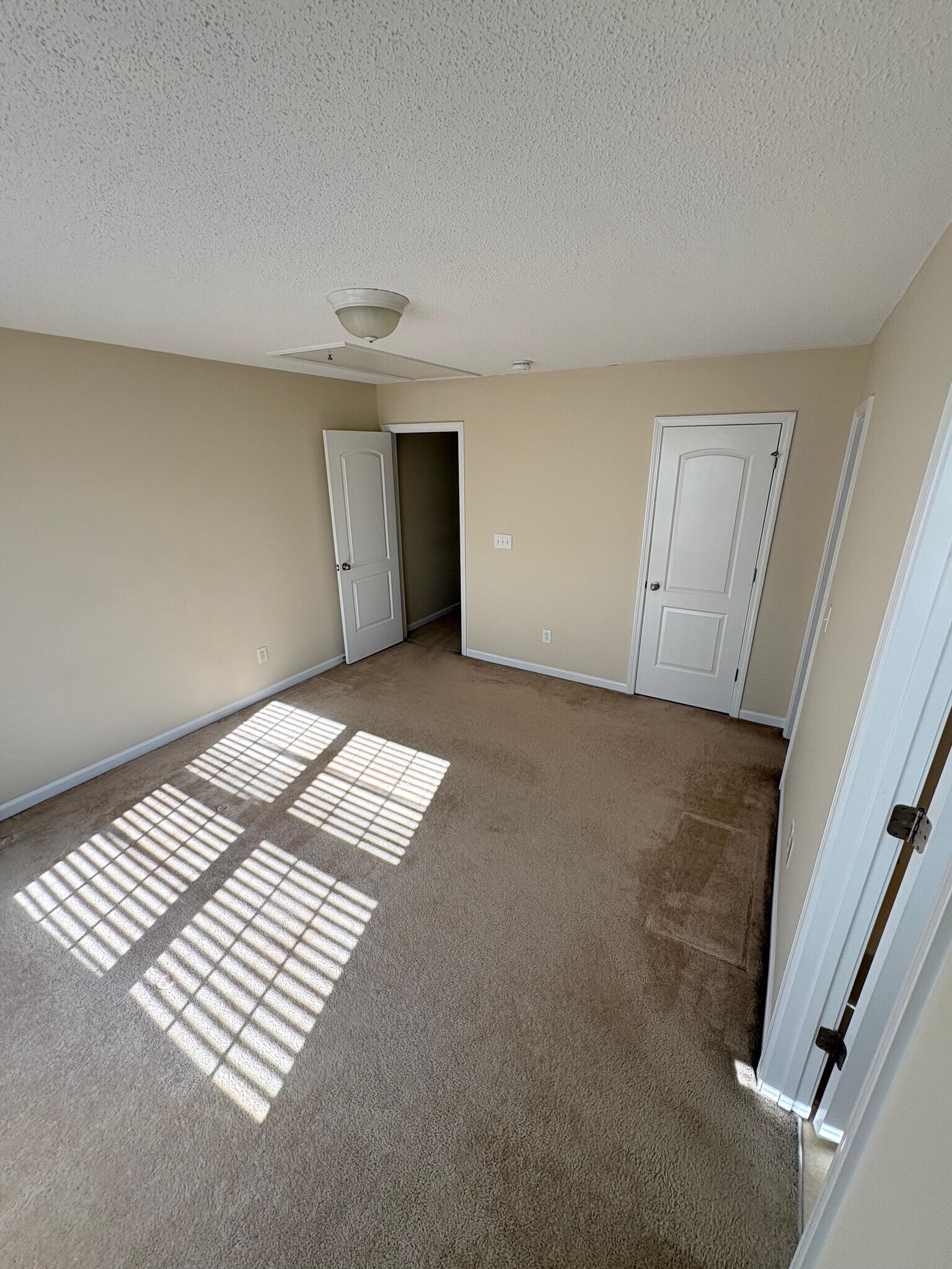 Building Photo - 7362 Colleen Park Dr