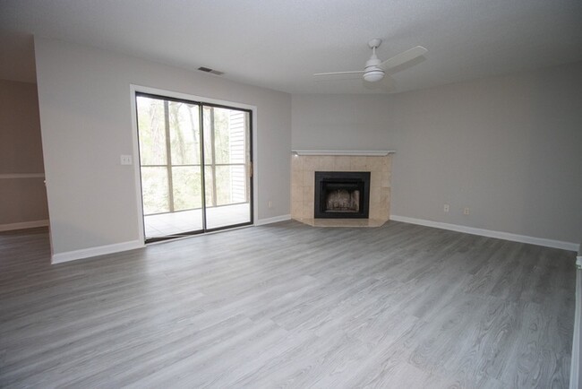 Building Photo - Charming 2-Bedroom, 2-Bath Home in Village...