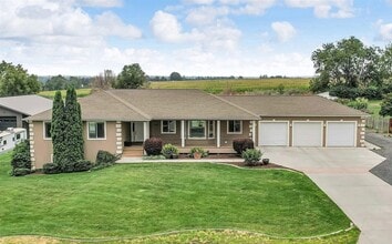Building Photo - 10365 Rd 5.6 NE