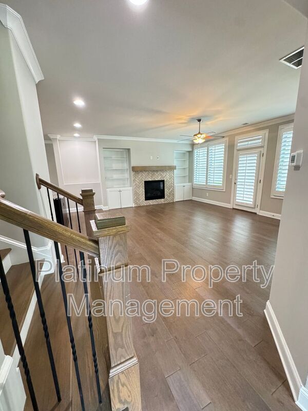 Building Photo - 931 Olmsted Ln