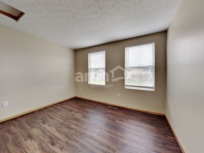 Building Photo - 5688 Battle Creek Way