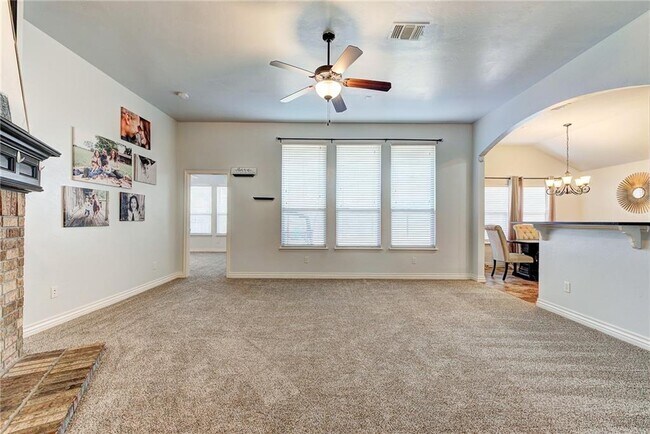 Building Photo - 2405 SW 137th St