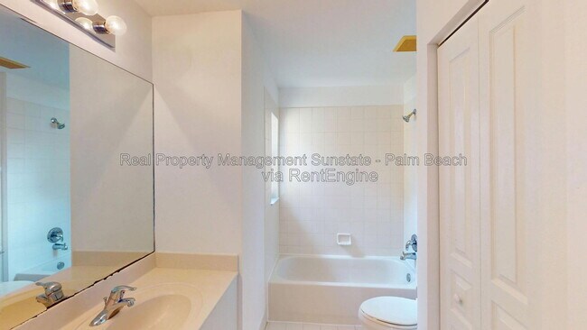 Building Photo - 5060 Starblaze Dr