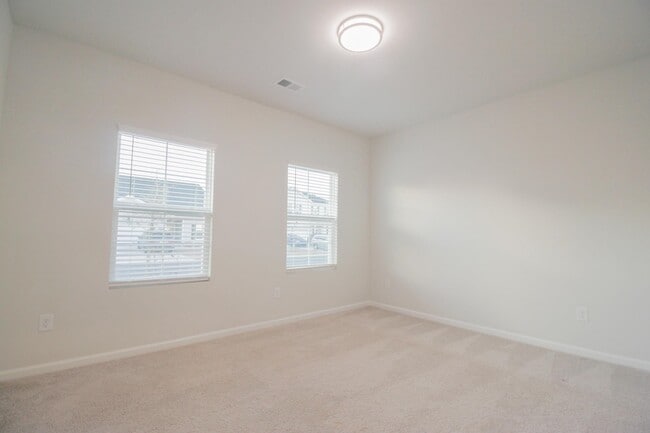 Building Photo - 1454 Bellaria Wy