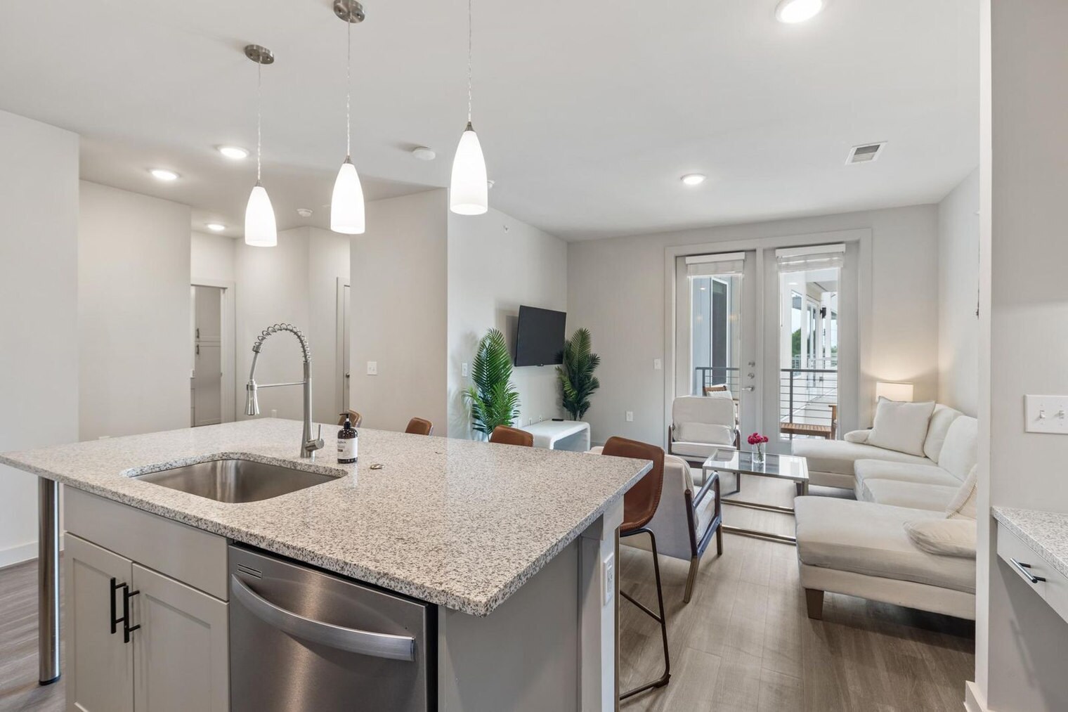 Building Photo - 5820 1/2 Cameron Rd