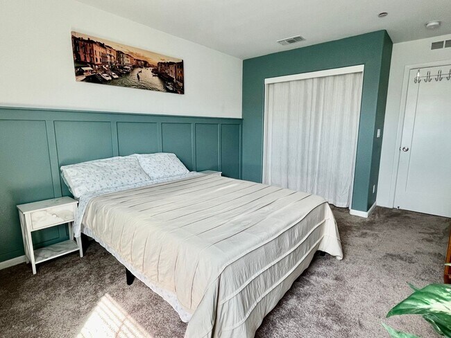 Building Photo - 4 Bedroom Single Family Home in Elk Grove