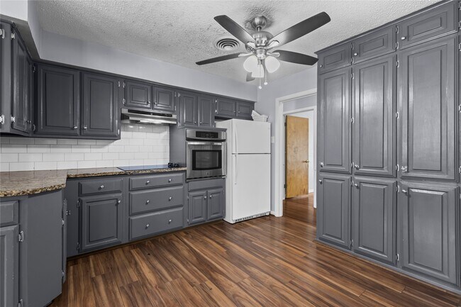 Building Photo - 1809 Westway Ave