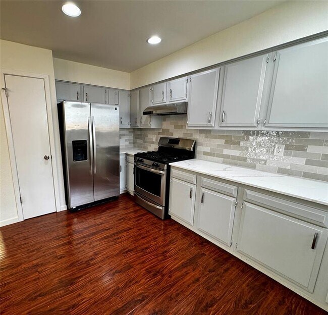 Building Photo - 11215 Slippery Elm Trail