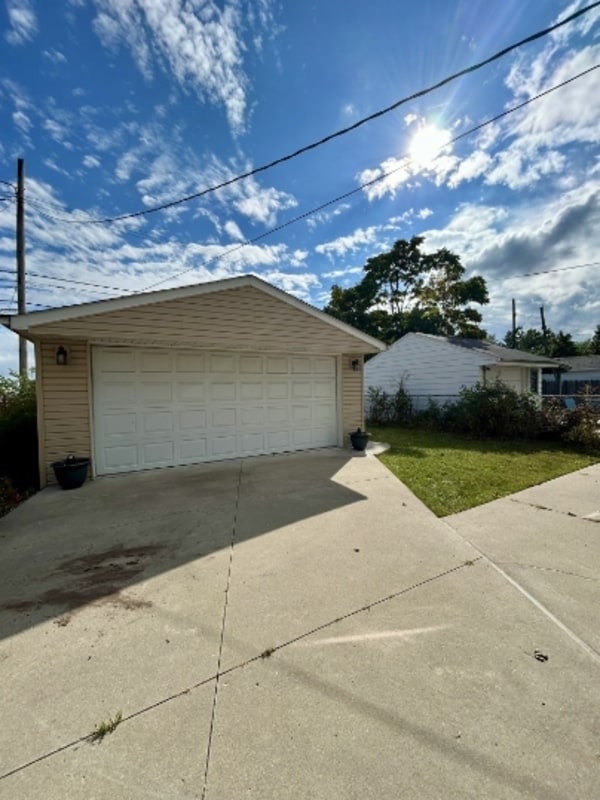 Building Photo - 1369 New York Ave