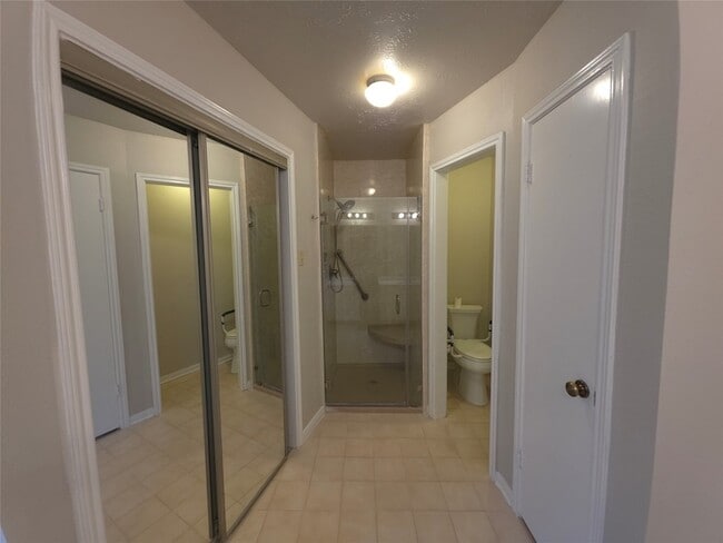 Building Photo - 12830 Careywood Dr