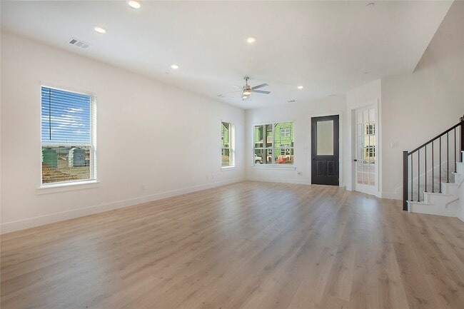 Building Photo - 4413 Cave Spgs St