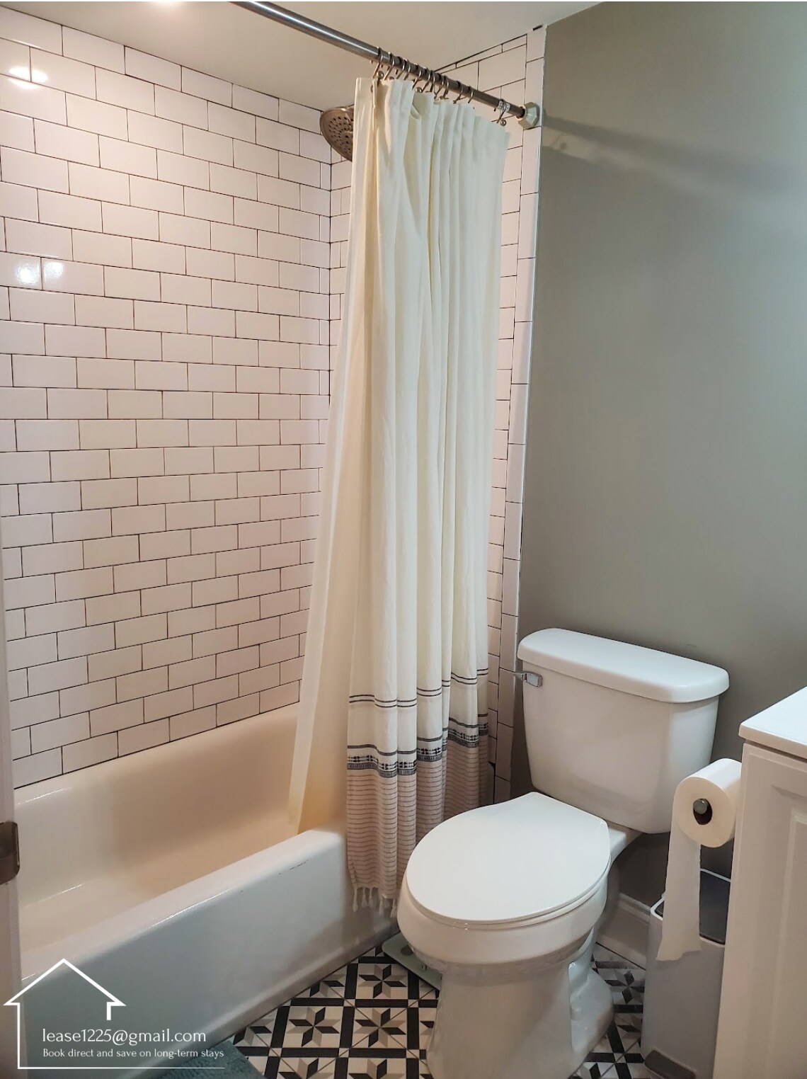 Primary bath - 1225 N 32nd St