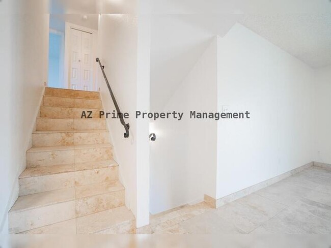 Building Photo - 1104 E Bell De Mar Dr