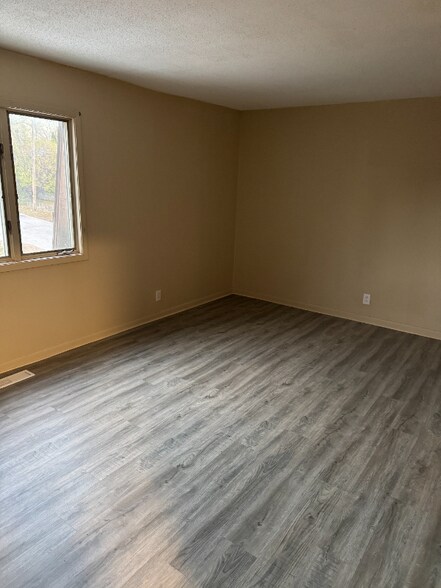 Building Photo - 1423 Johnson St