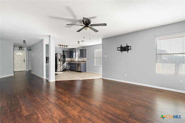 Building Photo - 3308 Catalina Dr