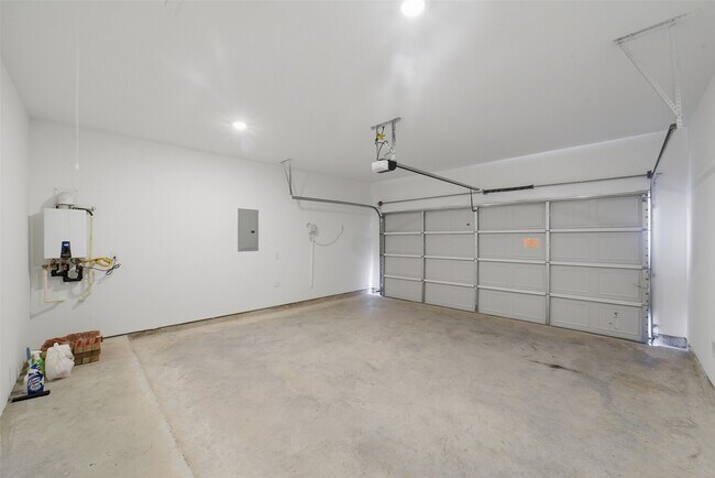 Building Photo - 31927 Rich Mdw Ct