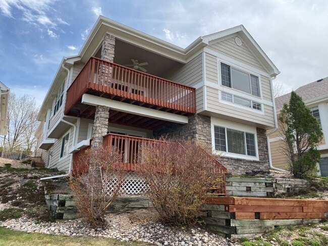 Building Photo - 5742 Crestwood Dr