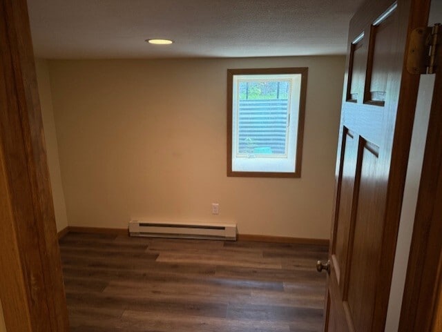 bedroom - 1027 N Broad St