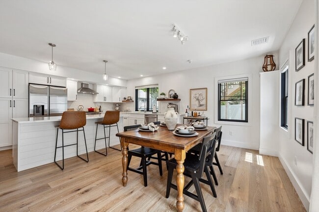 Primary Photo - 9 Tidal Cove Way