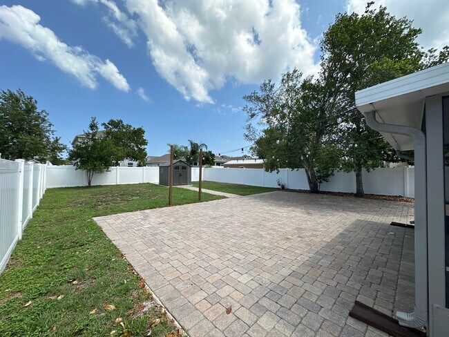 Building Photo - 2821 Nordman Ave