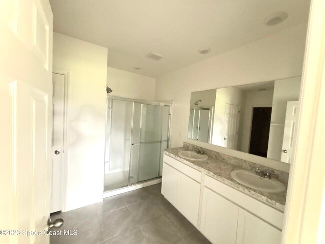 Building Photo - 3636 Aberdeen Dr SE