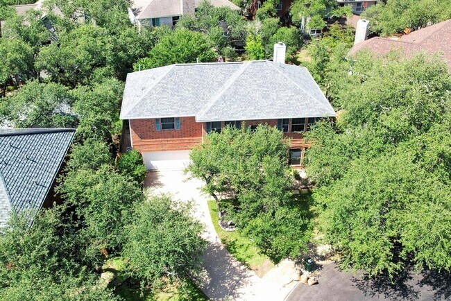 Building Photo - 11303 Nutwood Cove