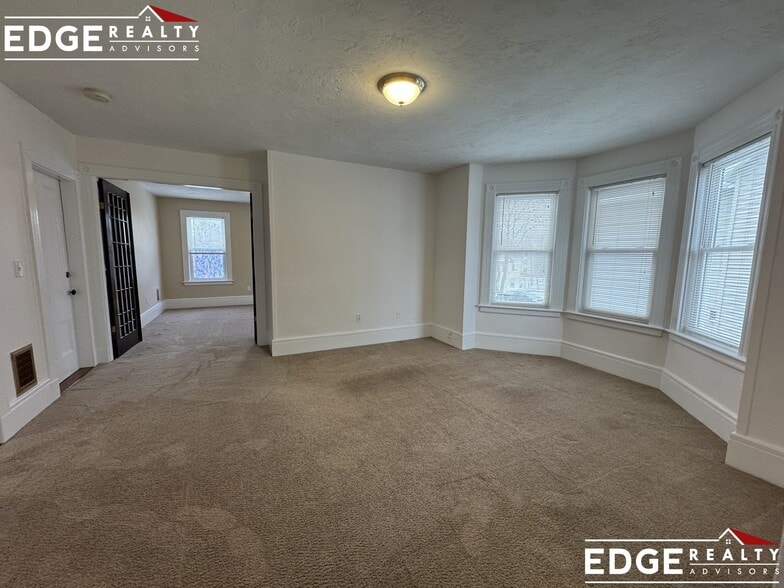 Building Photo - 4 Franklin St