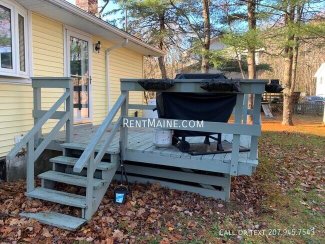 Building Photo - 5 Spencer St