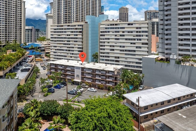 Building Photo - Furnished 1 Bed 1 Bath Condo. Includes Electric, Water, Sewer & Gas. Ample unassigned parking.