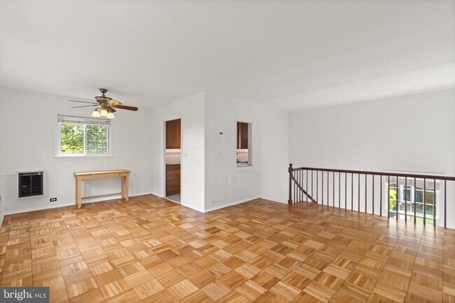 Building Photo - 3282 Martha Custis Dr